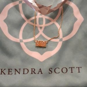 Kendra Scott Rose Gold necklace